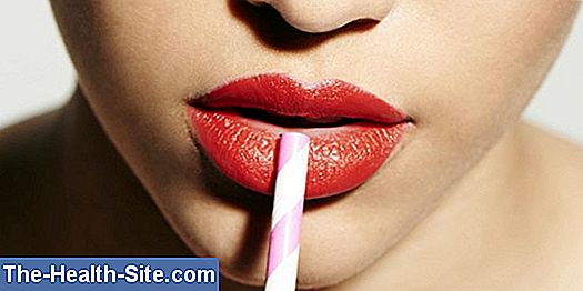 Methadone for cancer: just a straw?